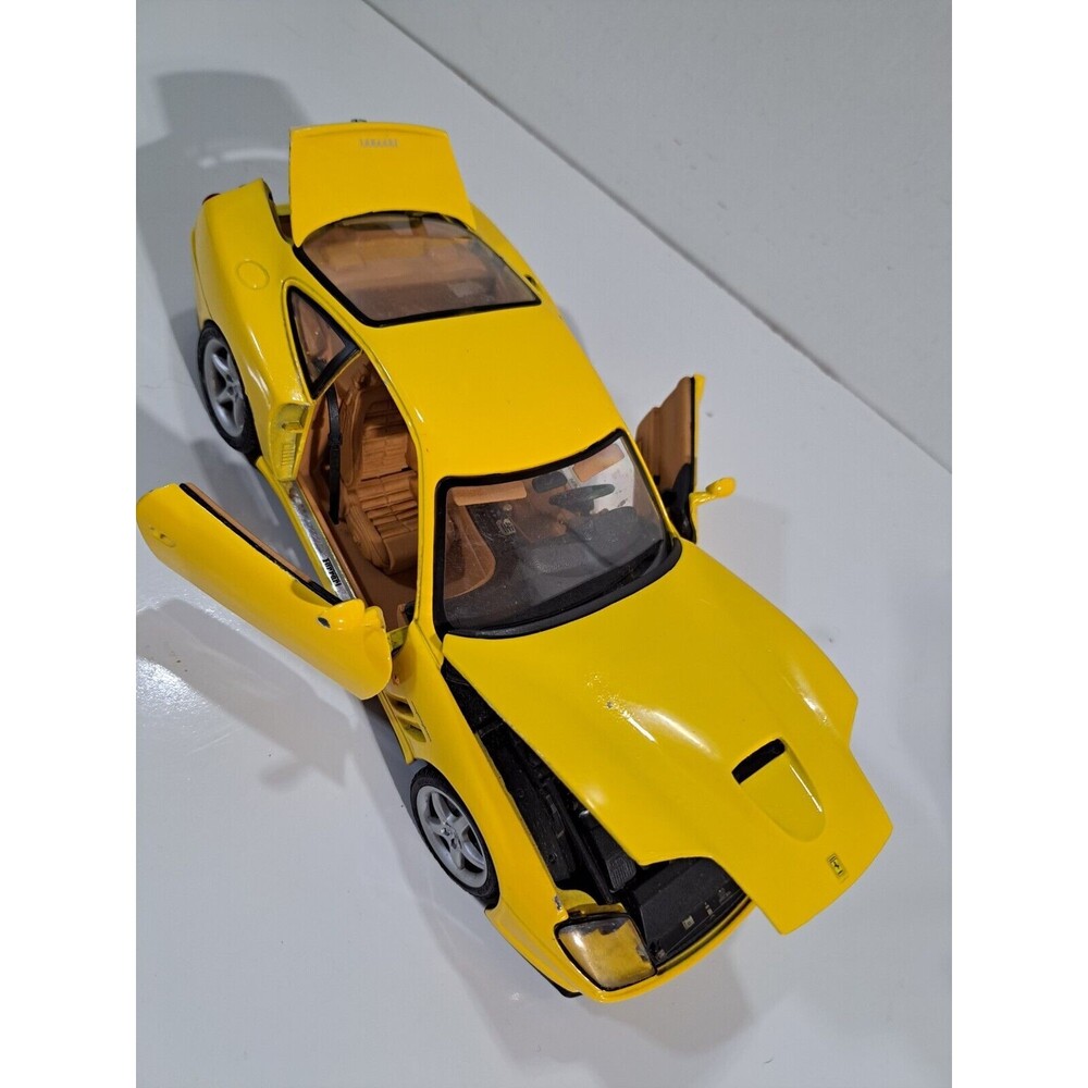 Maisto 1:18 Scale Die Cast Ferrari 550 Maranello Supercar - Picture 9 of 12